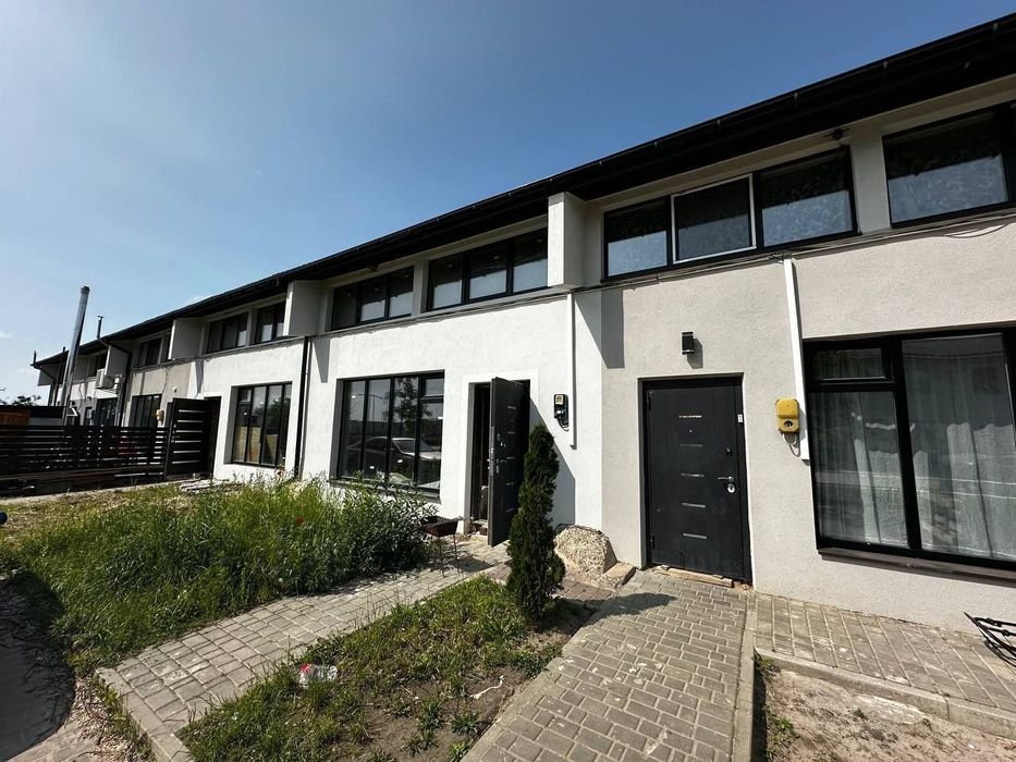 Продаж котеджу неподалік Львова. с.Ременів