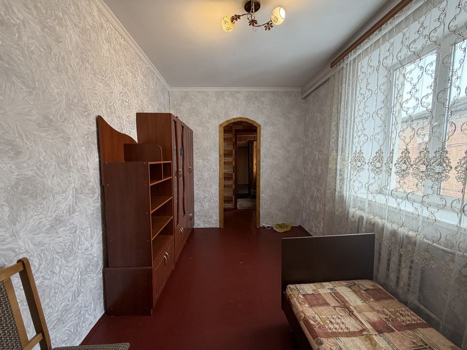 До продажу чудова кімната у гуртожитку