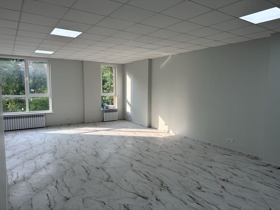 БЦ «КУТ» терміновий продаж з ремонтом!