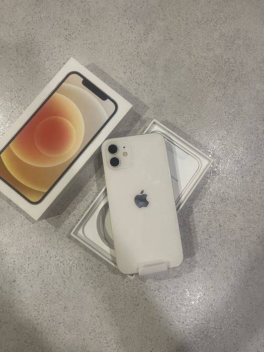Продам Айфон 12, 64gb white