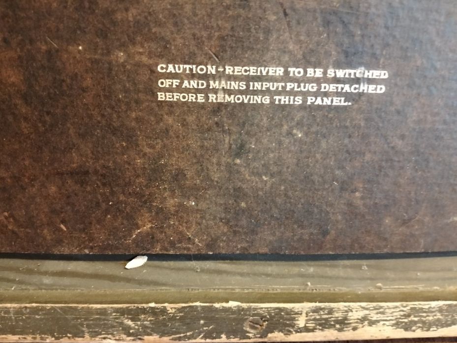 Rádio (válvulas) muito antigo PYE (ver desconto no texto)