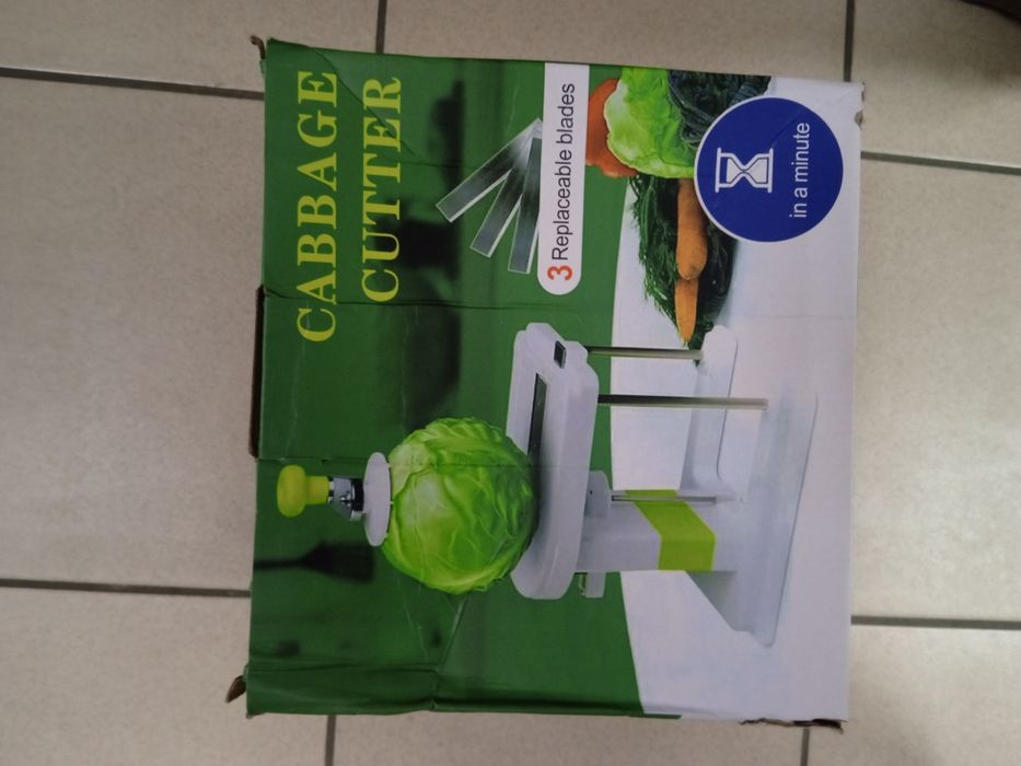 Praktyczna szatkownica do kapusty i warzyw, idealna do przygotowania s