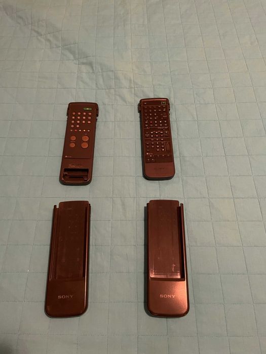 Reversible Sony RM-816 Remote Controls64739329359619121