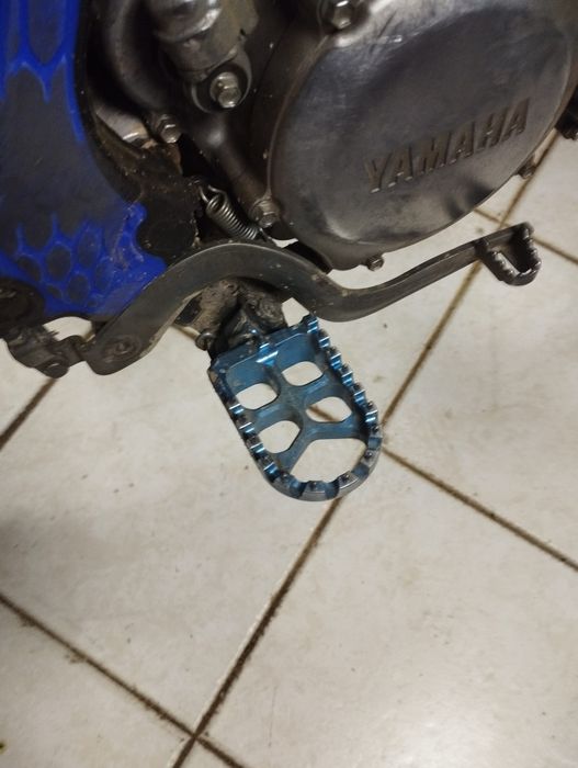 YZ85 com kit GYTR de 2024