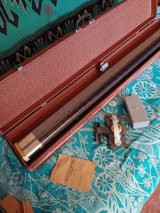 В'язальна машина