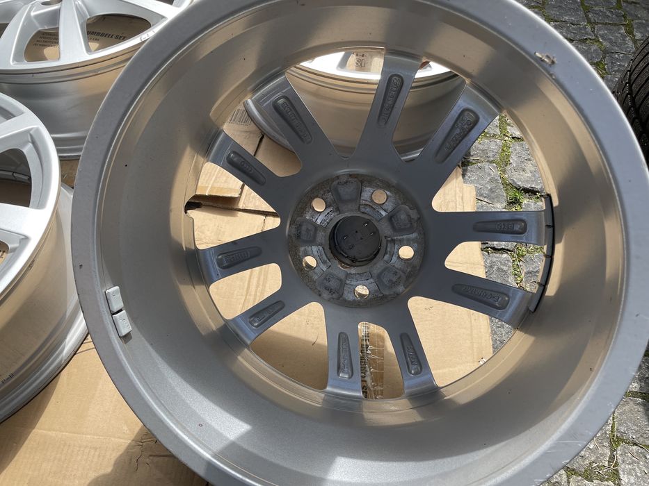 Felgi aluminiowe OEM 17'' Audi A3 8V VW Golf Skoda Octavia Seat 5x112