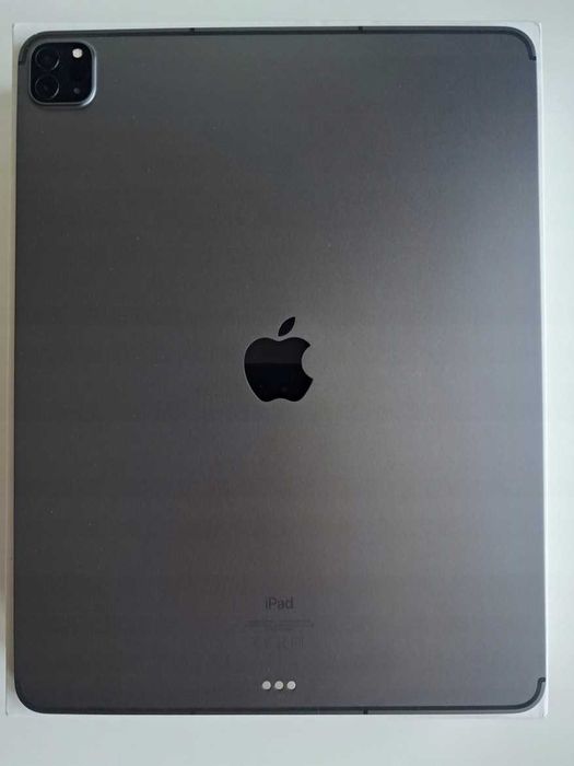 Tablet Apple iPad Pro STAN IDEALNY! GWARANCJA! 12,9" 5th Gen 8 GB / 128 GB szary