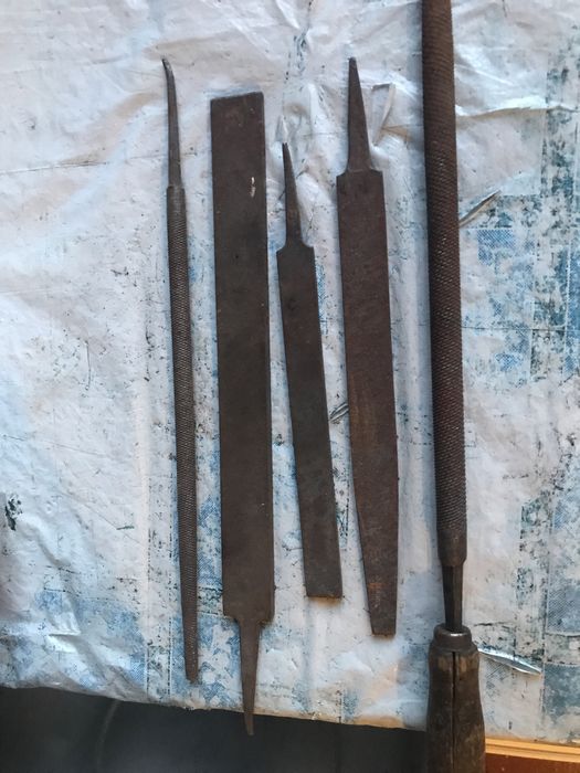 Напильники різні по металу