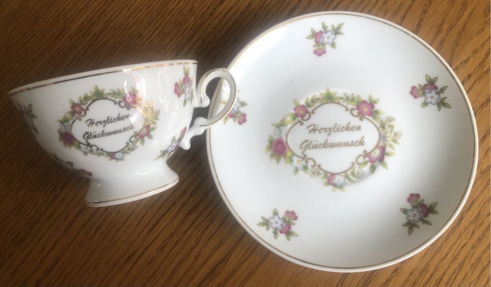 Filiżanka z talerzykiem