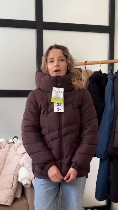 продам зимову жіночу куртку
