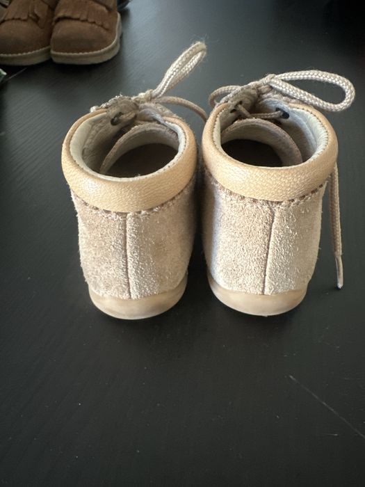 Botas de camurça e pele bebé
