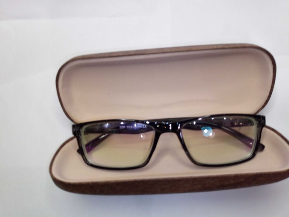 Okulary Minusowe -4 dioptry plus GRATIS ETUI I SMYCZKA