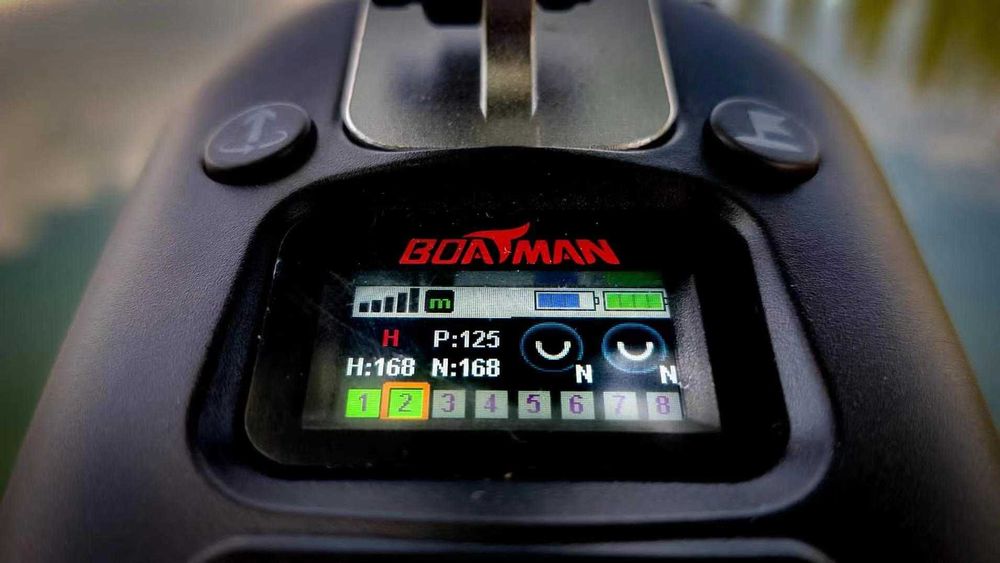 Łódka Zanętowa BOATMAN Actor MK4i Pro Carbon GPS+ Echo Sklep Stacjonar