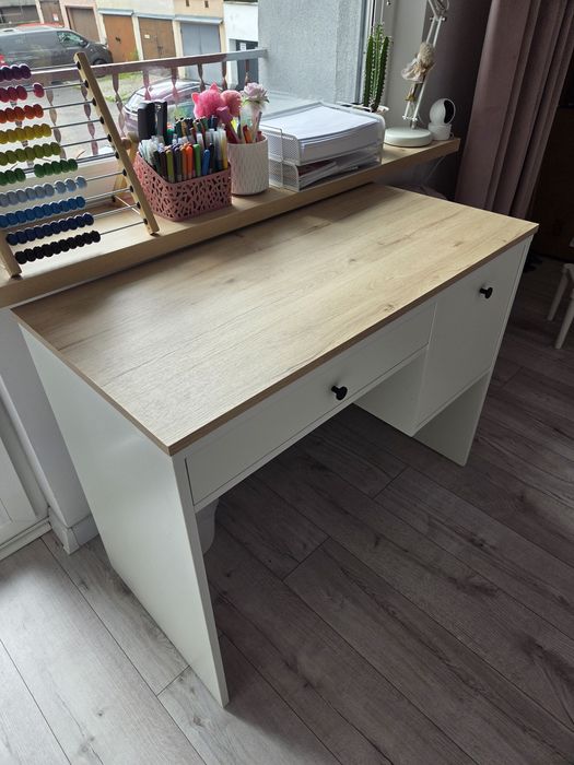 Białe burko/toaletka Ikea Syvde + blat Dąb letni