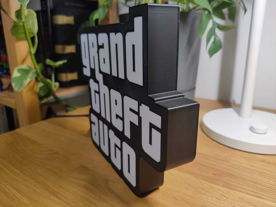 Podświetlany panel logo GTA – sterowanie z aplikacji
