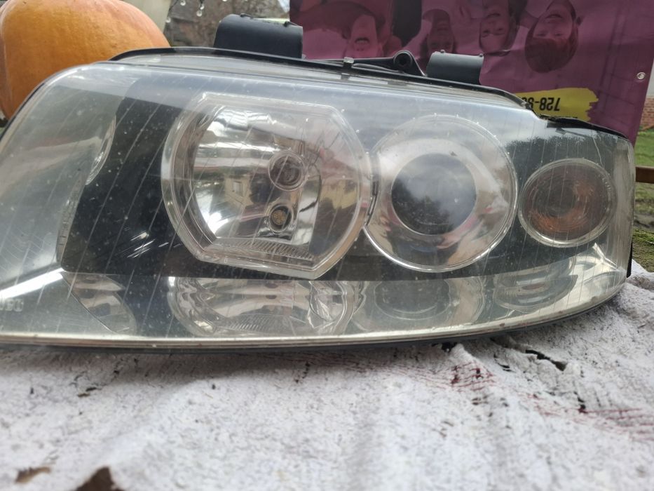Lampy przód  Audi A4 B6 Sedan - komplet