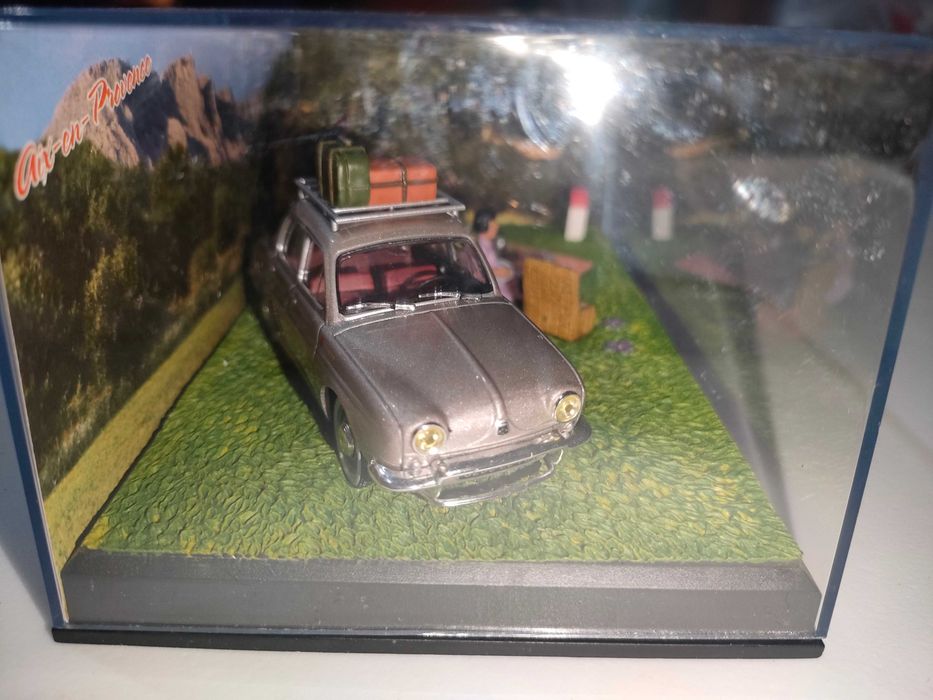 Diorama Renault Dauphine