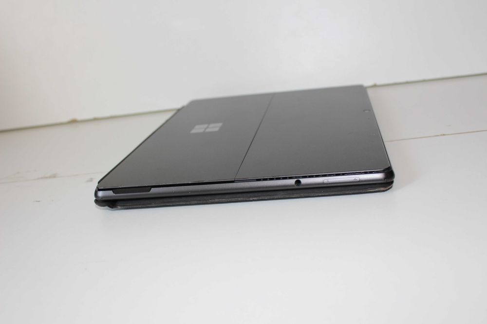 Microsoft Surface Pro 8 Intel i7-1185G7 13" 16/256