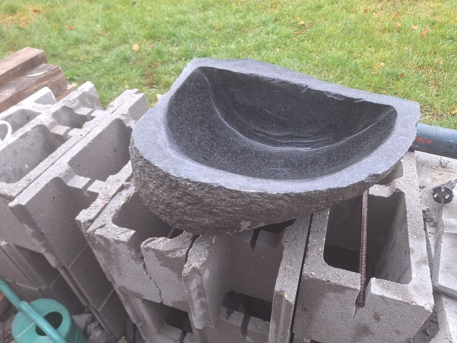 Umywalka z kamienia naturalnego