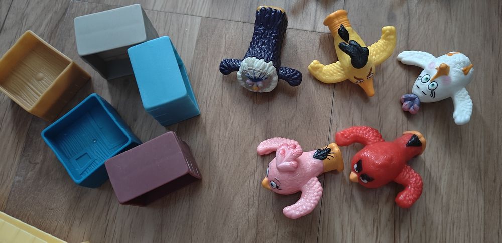 Zabawki figurki wyrzutnie Angry Birds