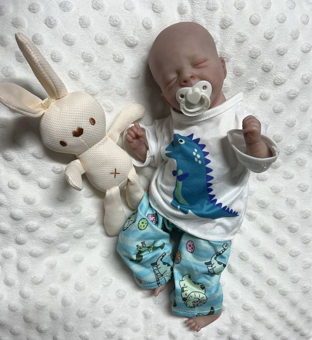 Bebe reborn acompanha prendas