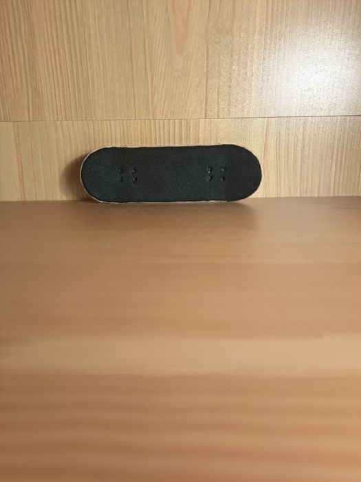 Fingerboard bullgod