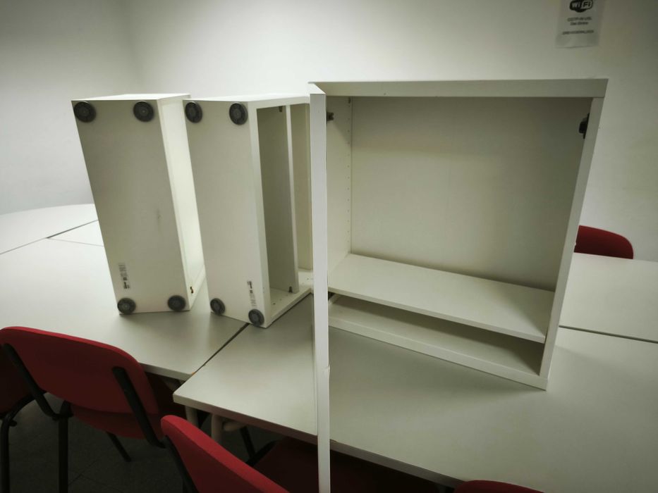 BESTÅ Combinação armário parede / Estrutura / Prateleira