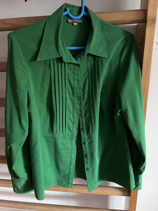 Piękna zielona koszula 40