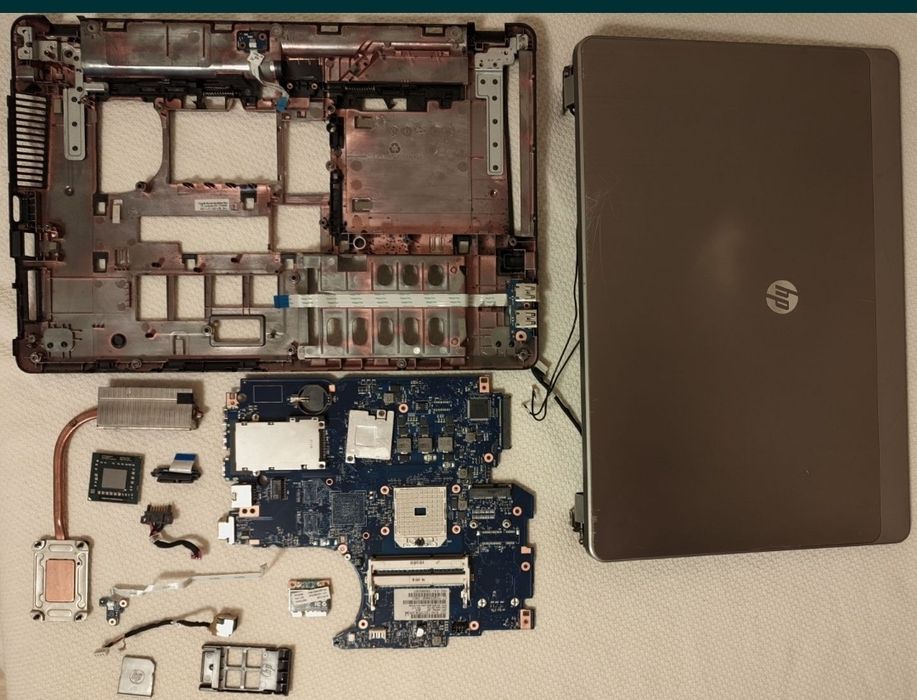 Ноутбук по запчастинам HP 4535s 
Наявніст