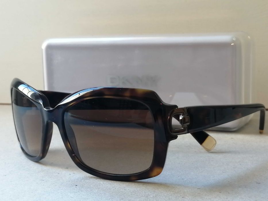 Óculos de Sol DKNY