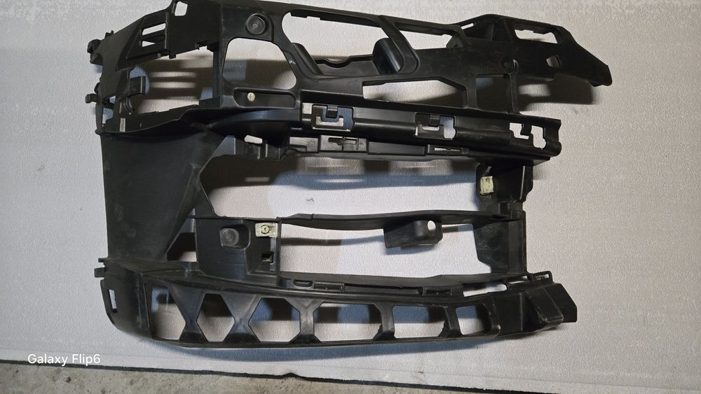 Посилювач бампера права та ліва частина БМВ Г30 BMW G30