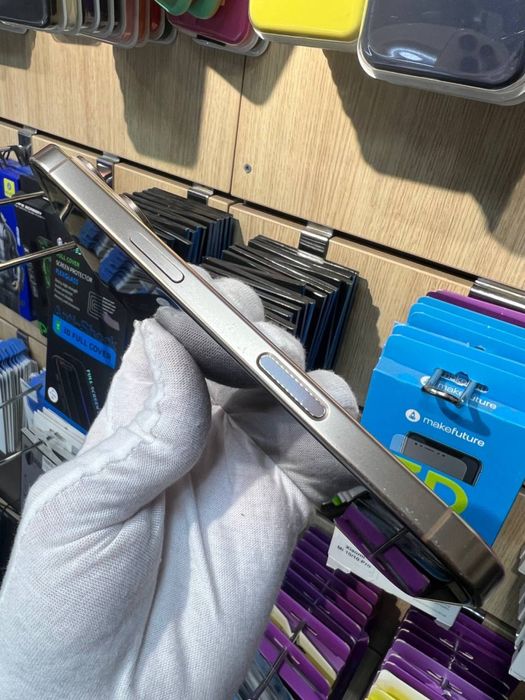 iPhone 16 Pro 128 Gb Desert Titanium