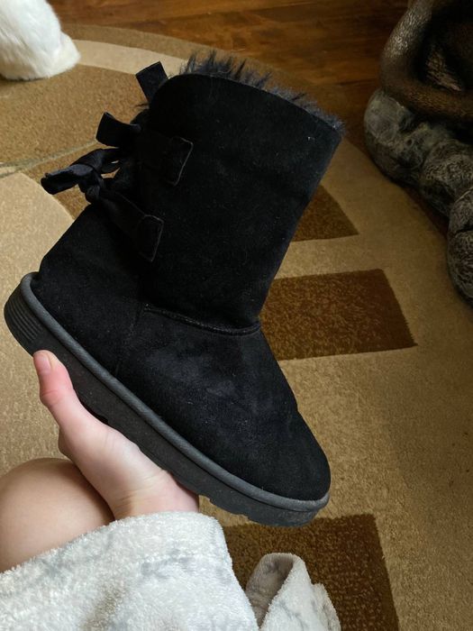 Уггі жіночі