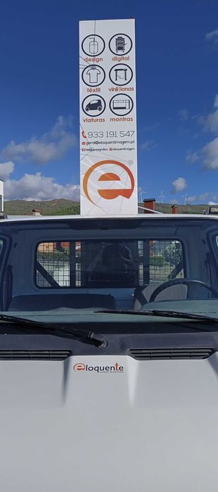 Carrinha Homologada para Publicidade Móvel ou Caixa com Taipais