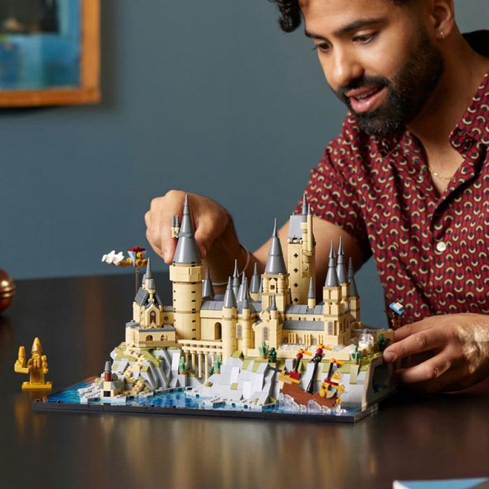 Конструктор Hogwarts Castle and Grounds (76419) на 2660 деталей