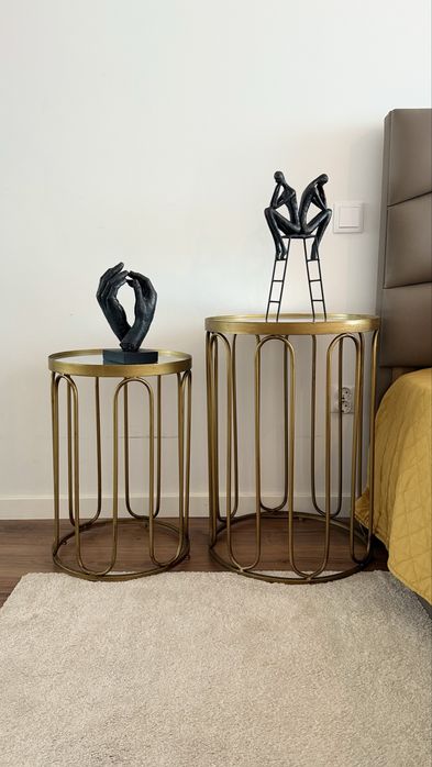 2 mesas de apoio / 2 mesinhas de cabeceira