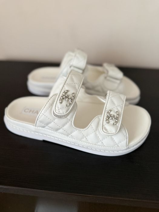 Шлепки , тапки , сандали , босоножки Chanel