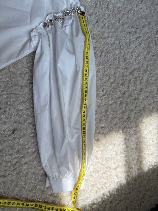 Блуза біла з камінцями на дівчинку