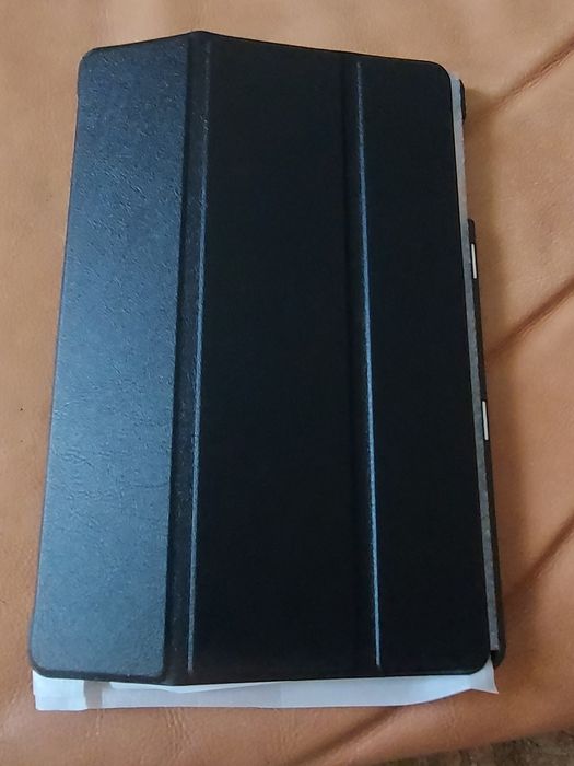 Etui na tablet s8