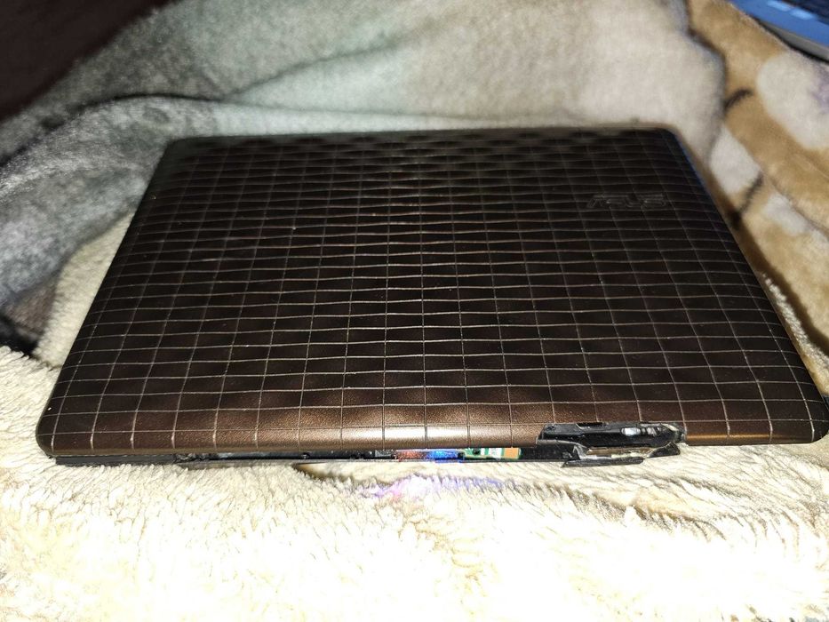 Notebook ASUS Chocolate Karim Rashid