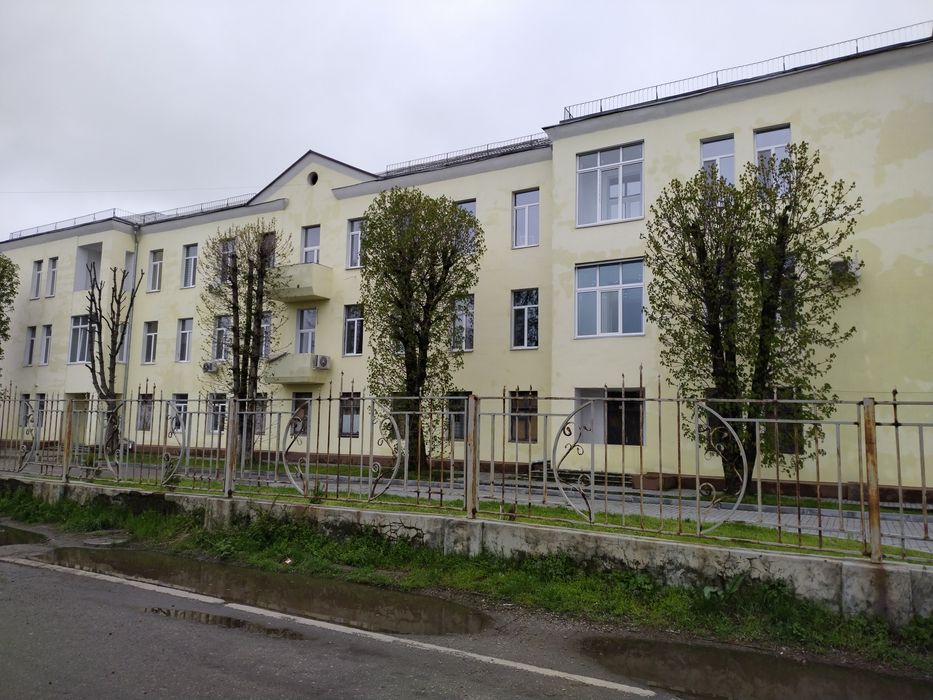 Сдам посуточно,подобово Двухуровневую  студію на левом березі район 9-