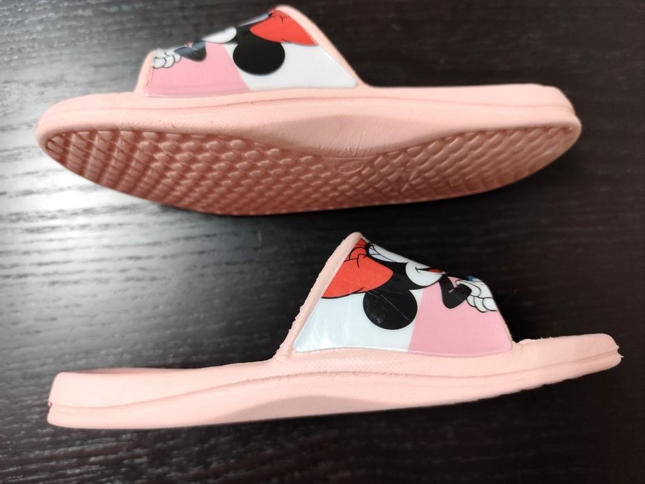 Chinelos Disney para Menina - Minnie (T. 28/29)
