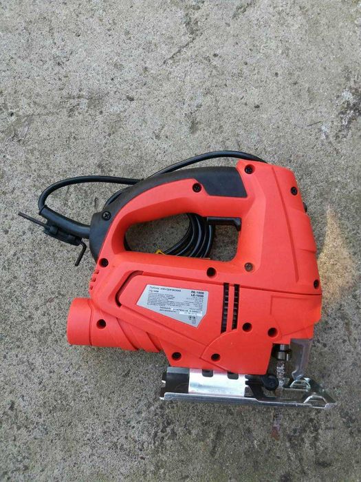 Электролобзик Гранит ЛЕ-1000