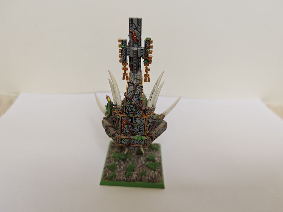 Figurka Lizardmen Slann Mage-Priest Warhammer Battle lub the Old World