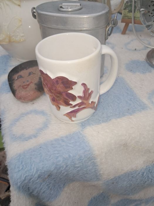 Caneca em porcelana