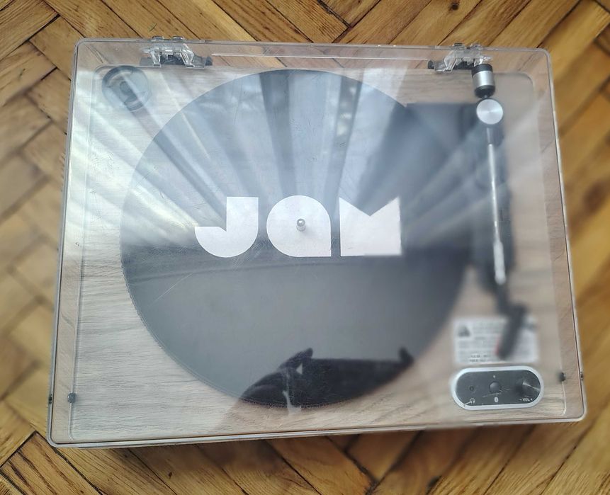 Програвач платівок JAM