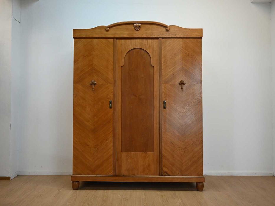 drewniana szafa trzydrzwiowa 100701