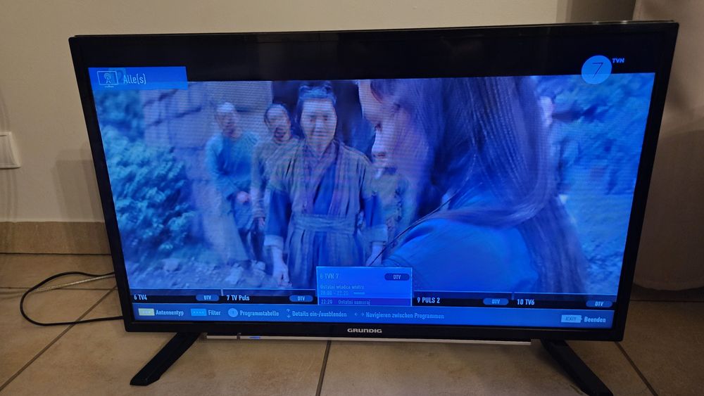 Telewizor LED 32"  Grundig tuner DVBT-2 oraz satelitarny