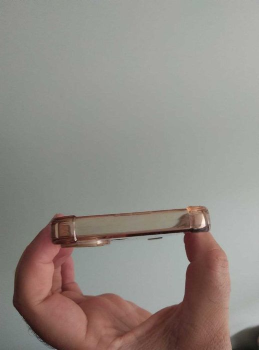 Чохол для iPhone 16 силіконовий протиударний із захистом камери чехол