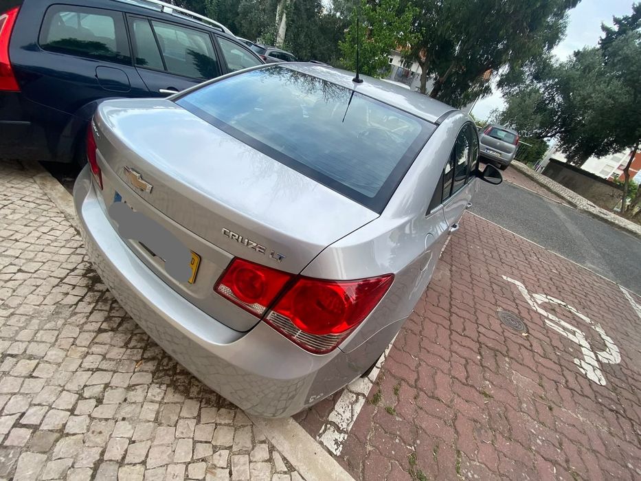 Chevrolet CRUZE 2.0 VCDi 2010